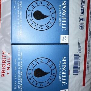 Spongelle Body Wash Infused Body Buffer Moon Flower body scrub wash loofah